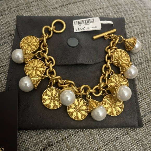 Julie Vos Gold charm and Pearl Charm Bracelet - Picture 2 of 5